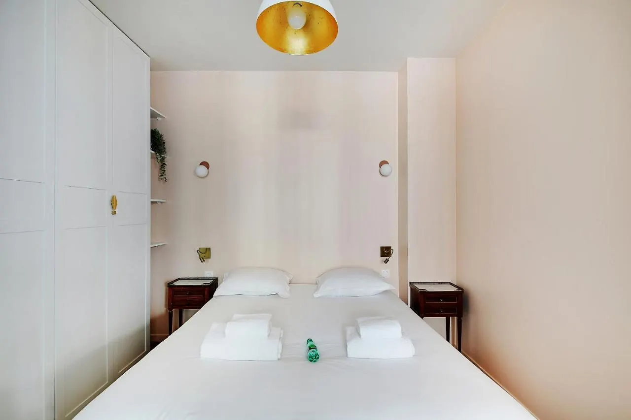 Chic Apartment -2Br-6P- Invalides Paris